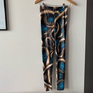 Blackmilk Wallpaper Kraken hwmf Leggings